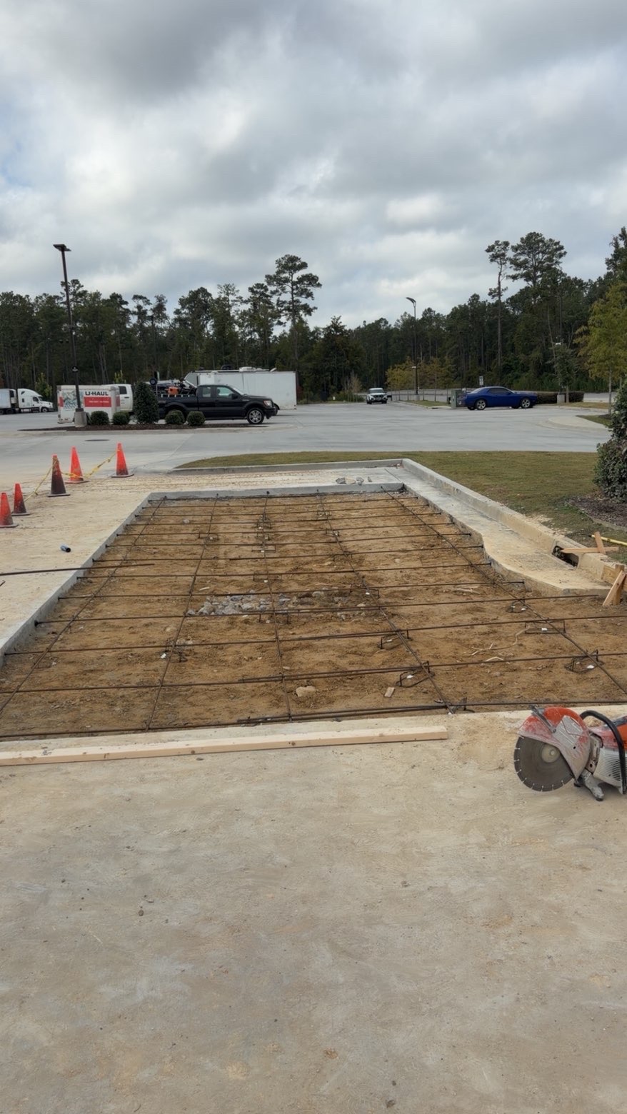 Directional arrow marking